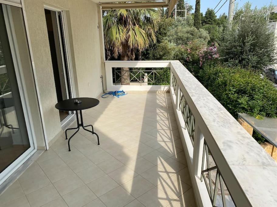 Classy 3Br With 2 Bathrooms Apartment In Marousi Aten Exteriör bild