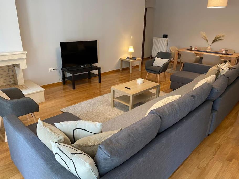 Classy 3Br With 2 Bathrooms Apartment In Marousi Aten Exteriör bild